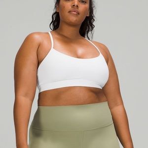 Lululemon FLOW Y NULU BRA *light support. A-C cup